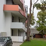 Violetos Lux Apartamentai2 *