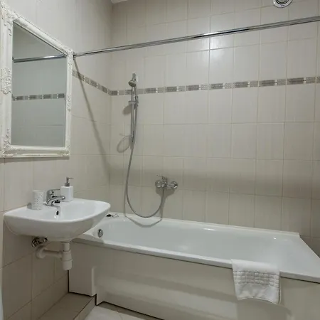 Violetos Lux Apartamentai2 *